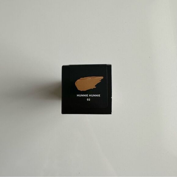 Fenty Beauty Body Sauce | Body Luminizing Tint (Color 02 Hunnie Hunnie) NWT - Picture 6 of 6